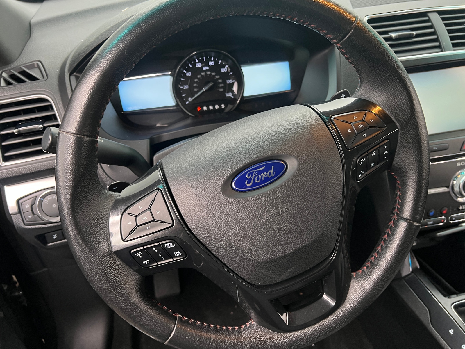 Thumbnail: 2016 Ford Explorer - 4