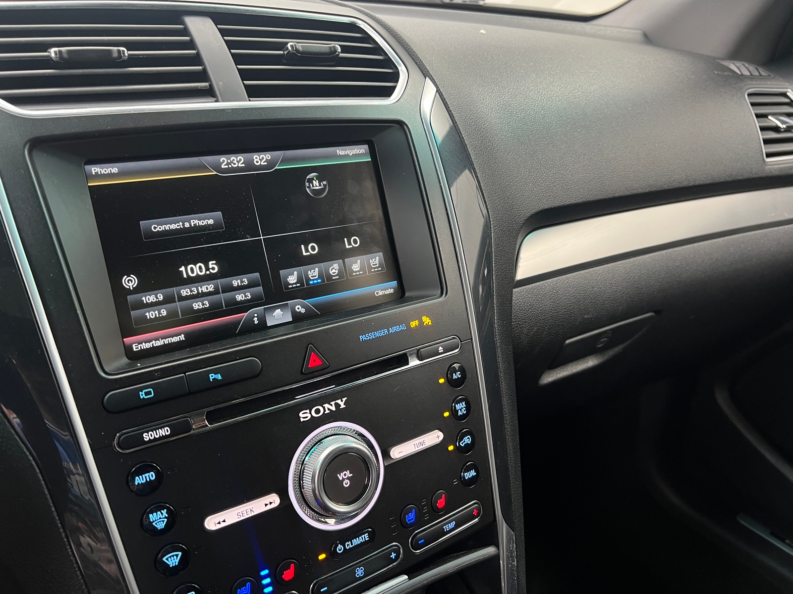 Thumbnail: 2016 Ford Explorer - 3