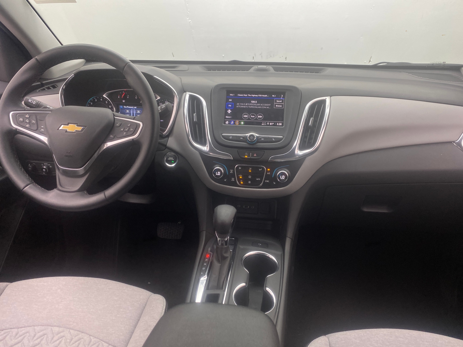 Thumbnail: 2023 Chevrolet Equinox - 3
