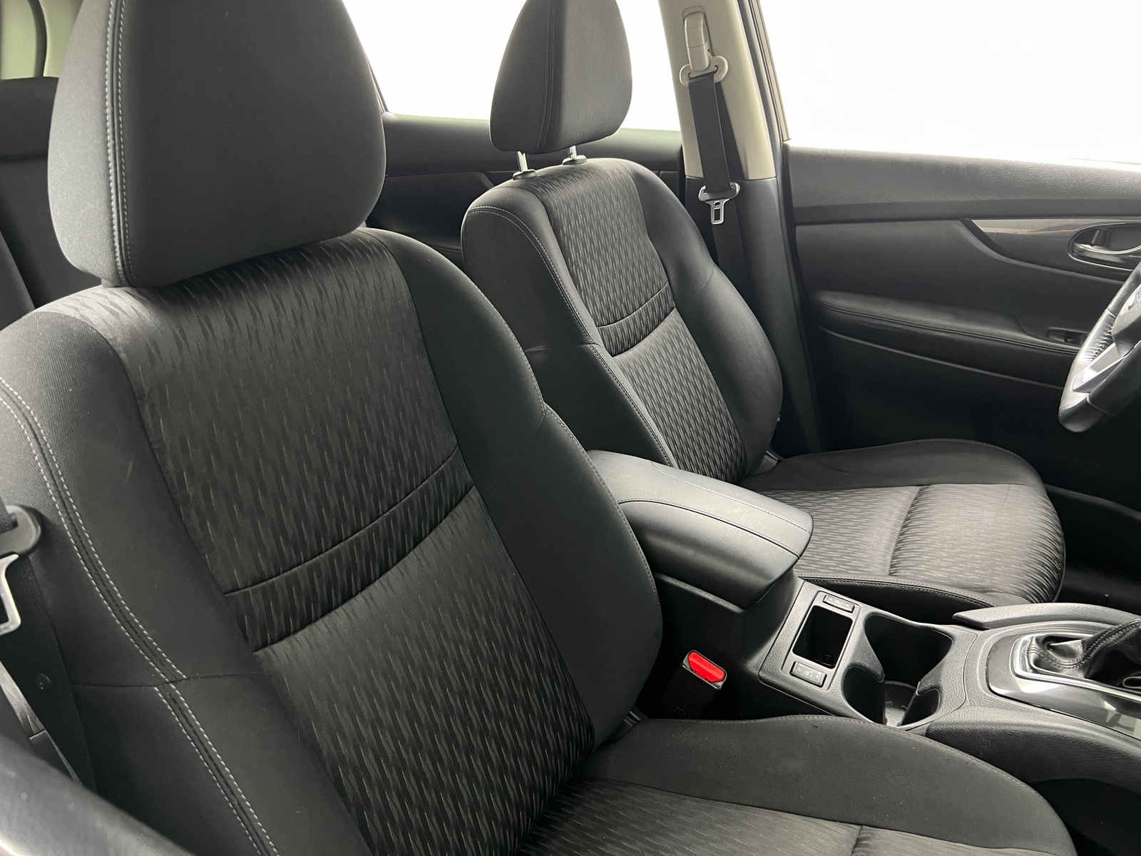 Thumbnail: 2017 Nissan Rogue - 2