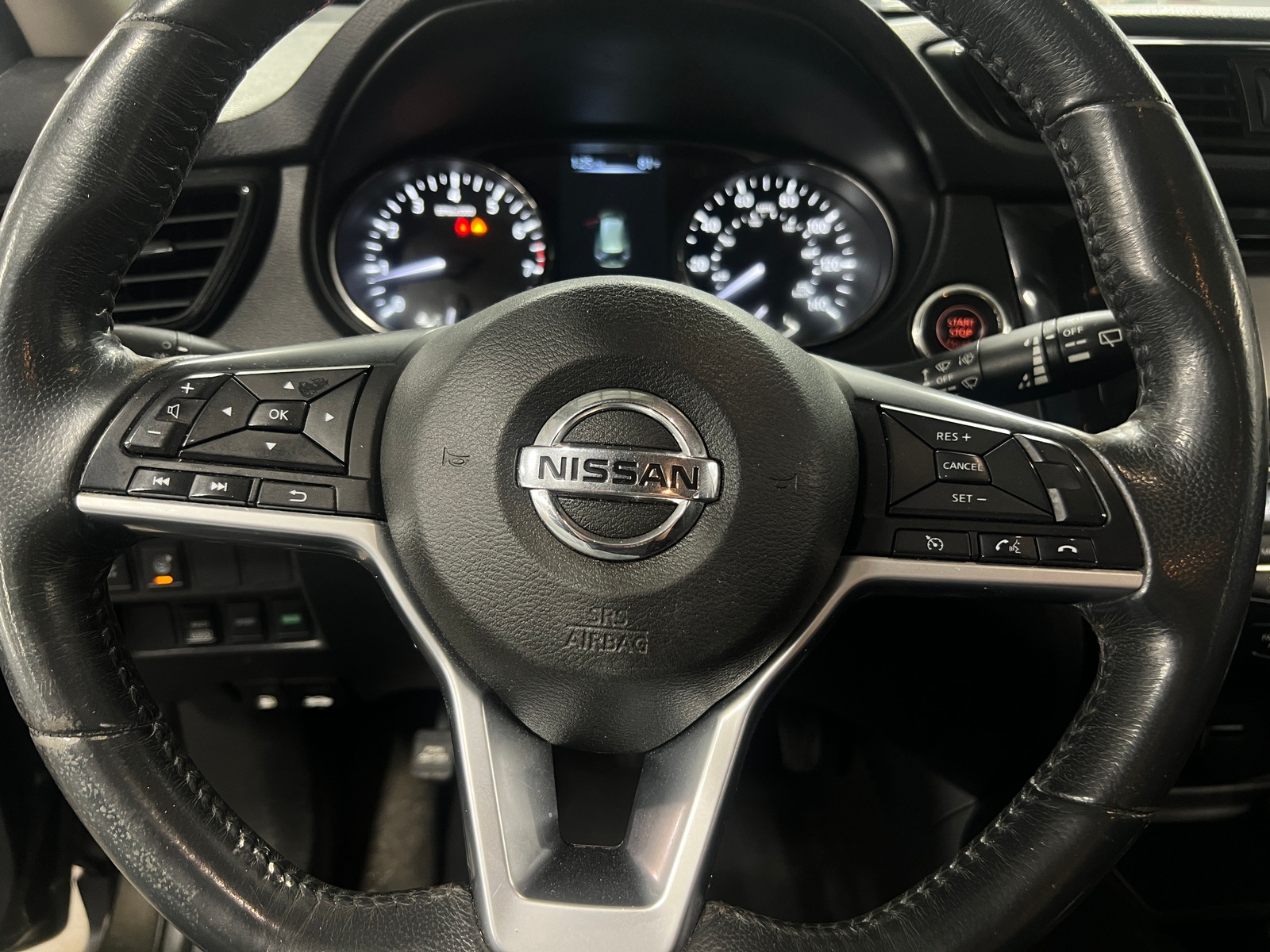 Thumbnail: 2017 Nissan Rogue - 5