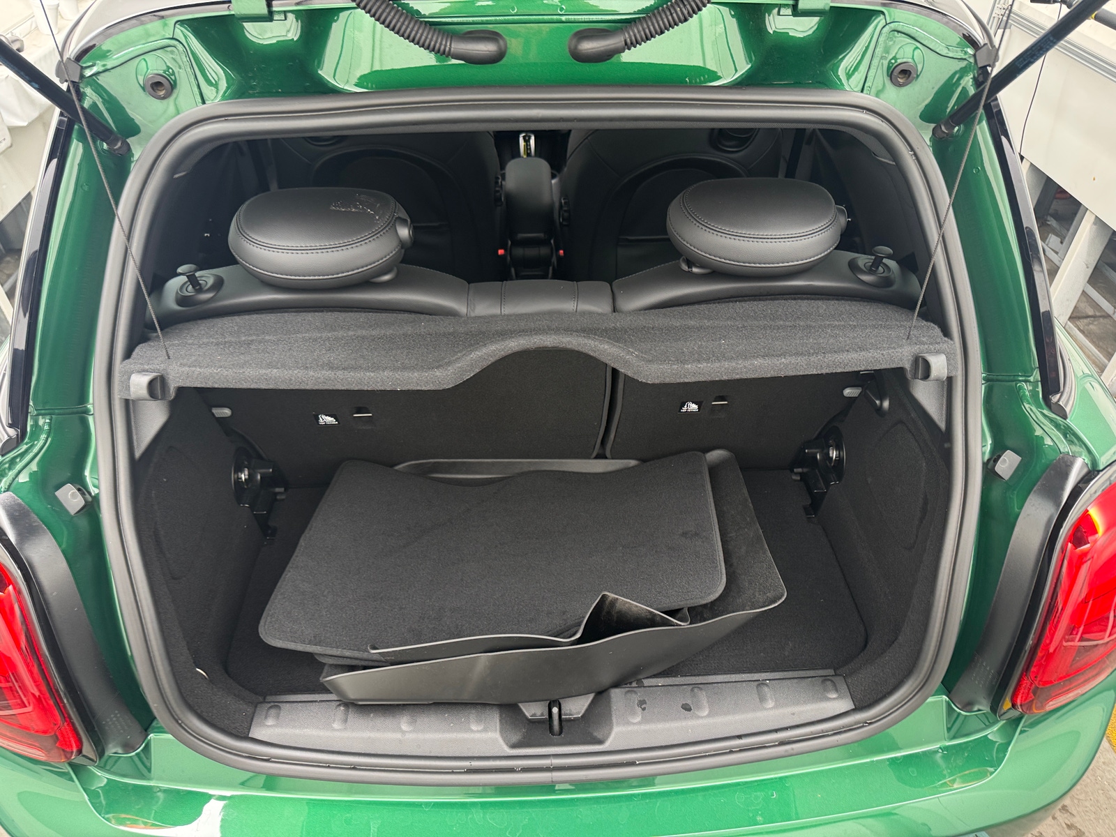 Thumbnail: 2023 MINI Cooper Hardtop - 6