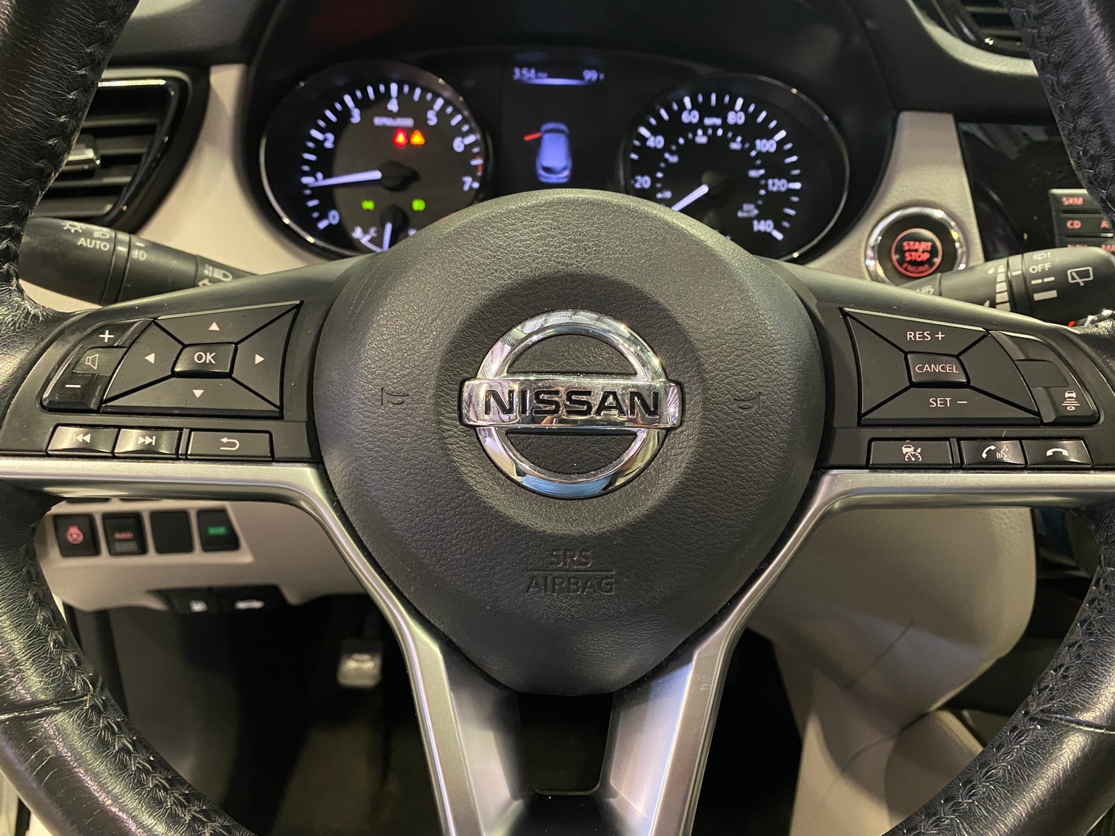 Thumbnail: 2018 Nissan Rogue Sport - 4