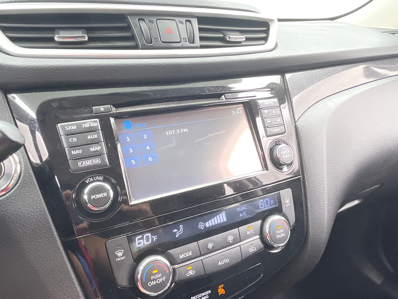 Thumbnail: 2016 Nissan Rogue - 3