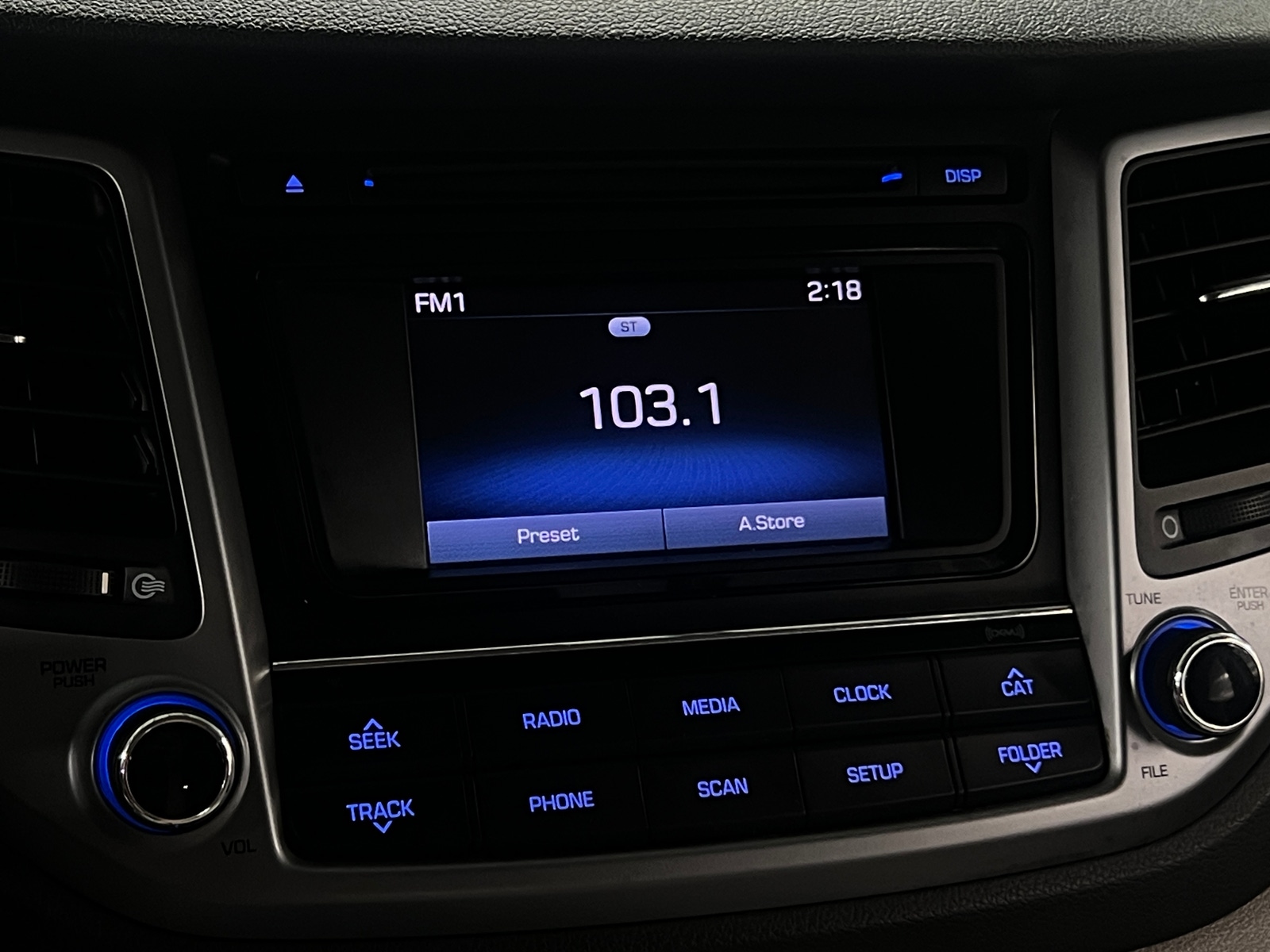 Thumbnail: 2016 Hyundai Tucson - 4