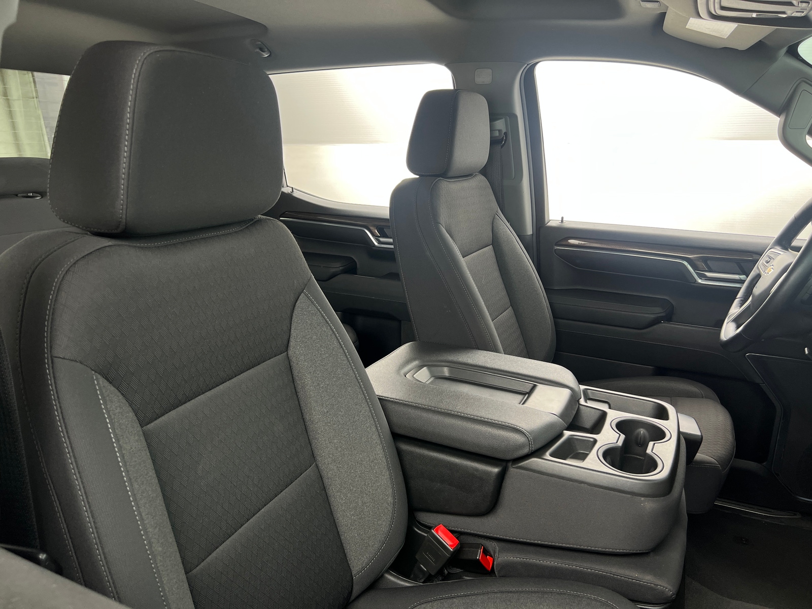 Thumbnail: 2024 Chevrolet Silverado 1500 - 2