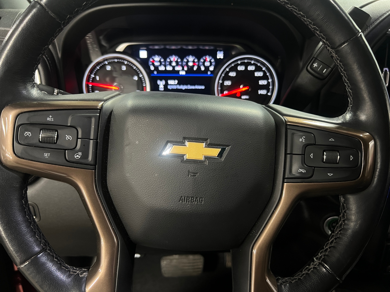 Thumbnail: 2022 Chevrolet Silverado 2500 - 4