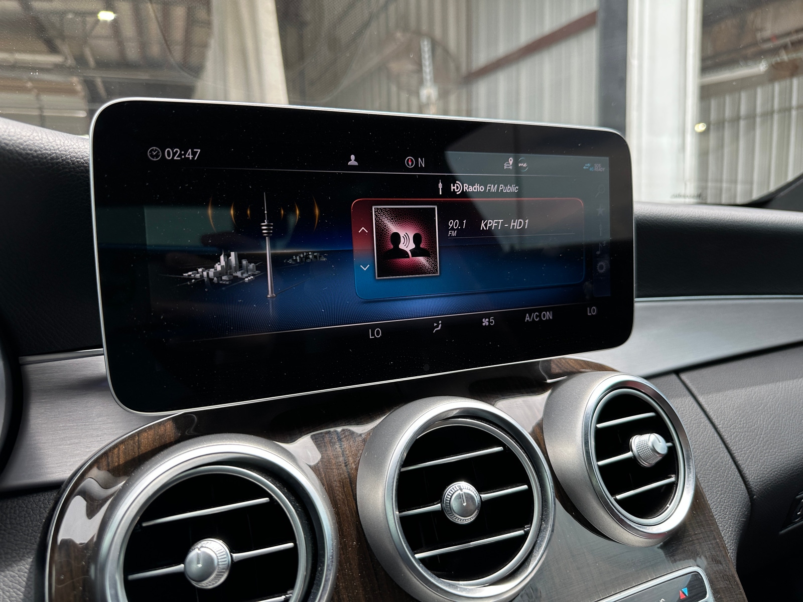 Thumbnail: 2019 Mercedes-Benz C-Class - 2