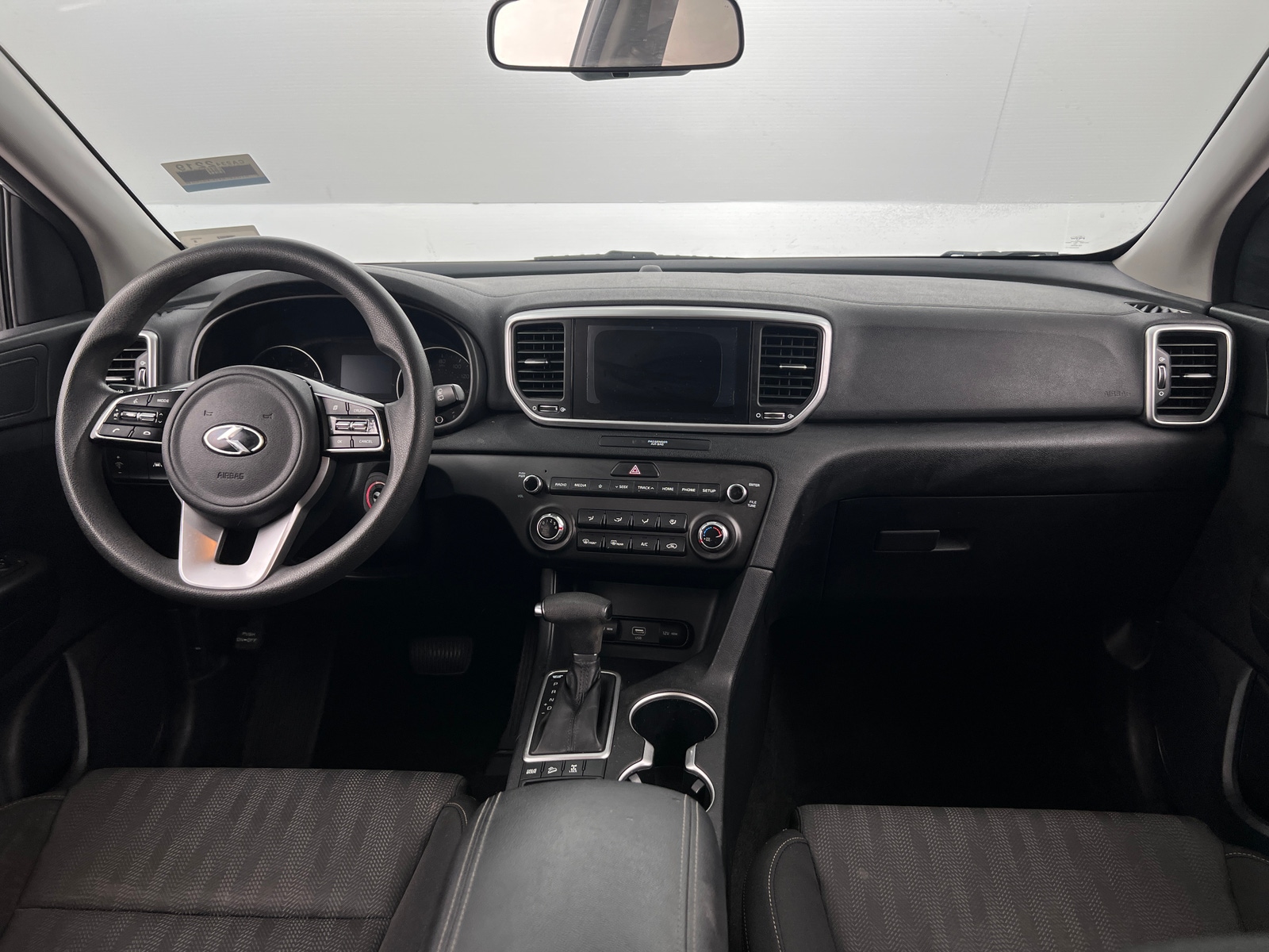 Thumbnail: 2020 Kia Sportage - 3