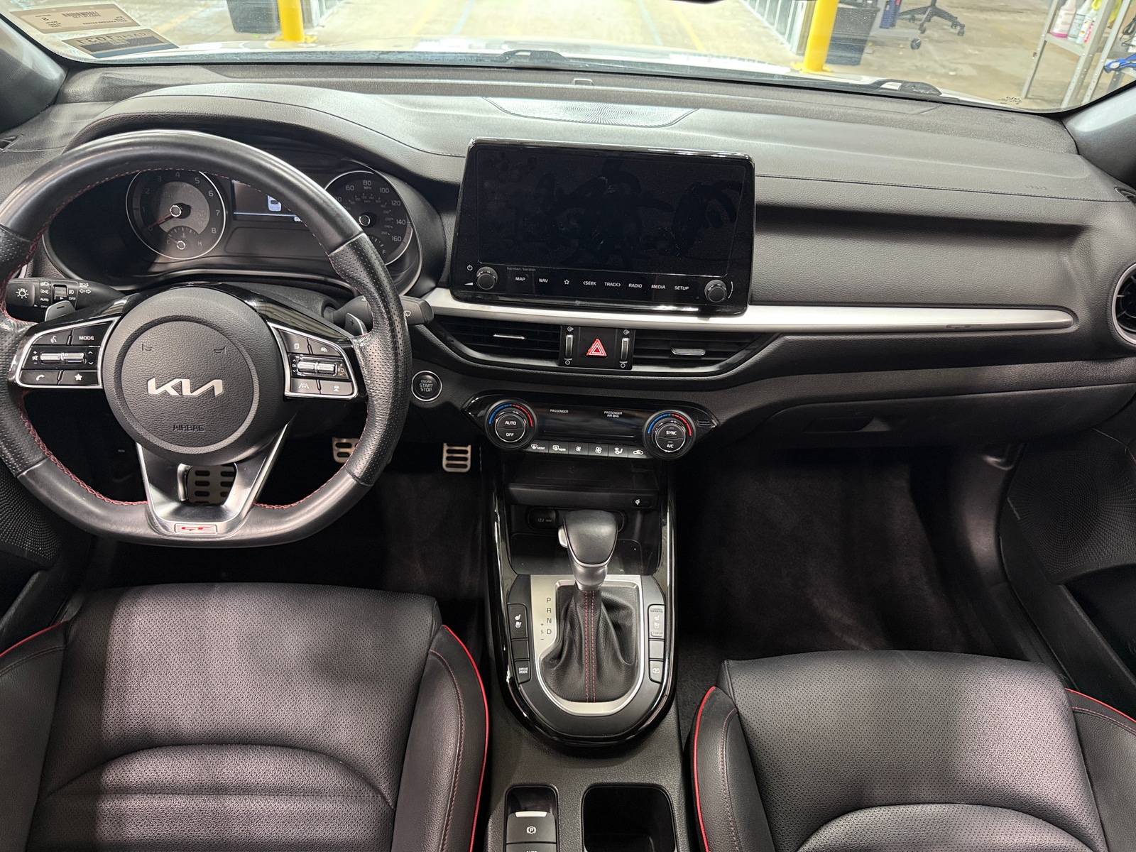 Thumbnail: 2022 Kia Forte - 2