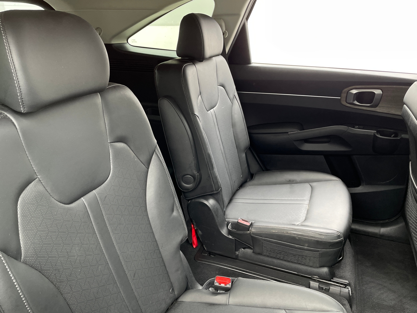 Thumbnail: 2023 Kia Sorento - 5
