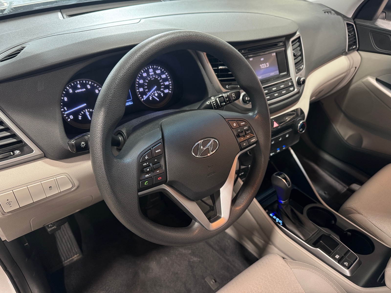 Thumbnail: 2017 Hyundai Tucson - 3