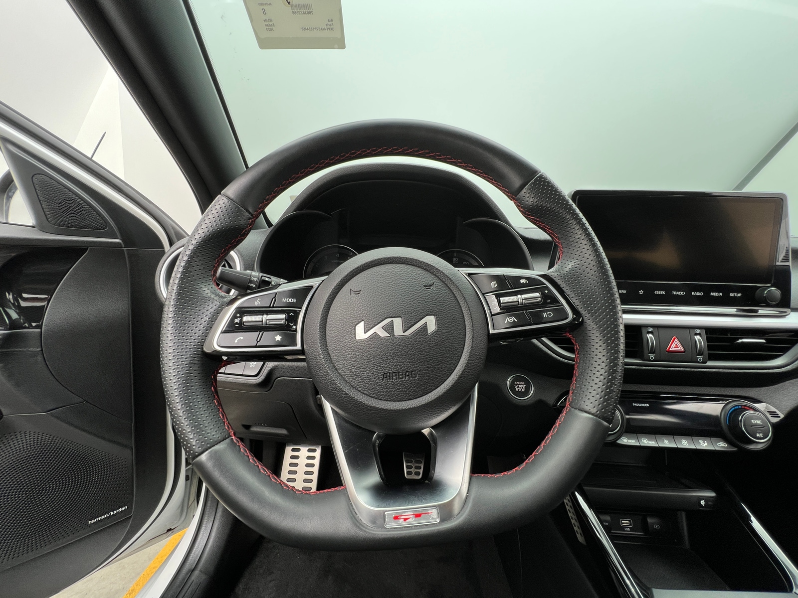 Thumbnail: 2023 Kia Forte - 4
