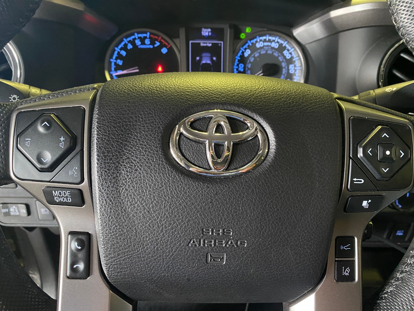Thumbnail: 2021 Toyota Tacoma - 5