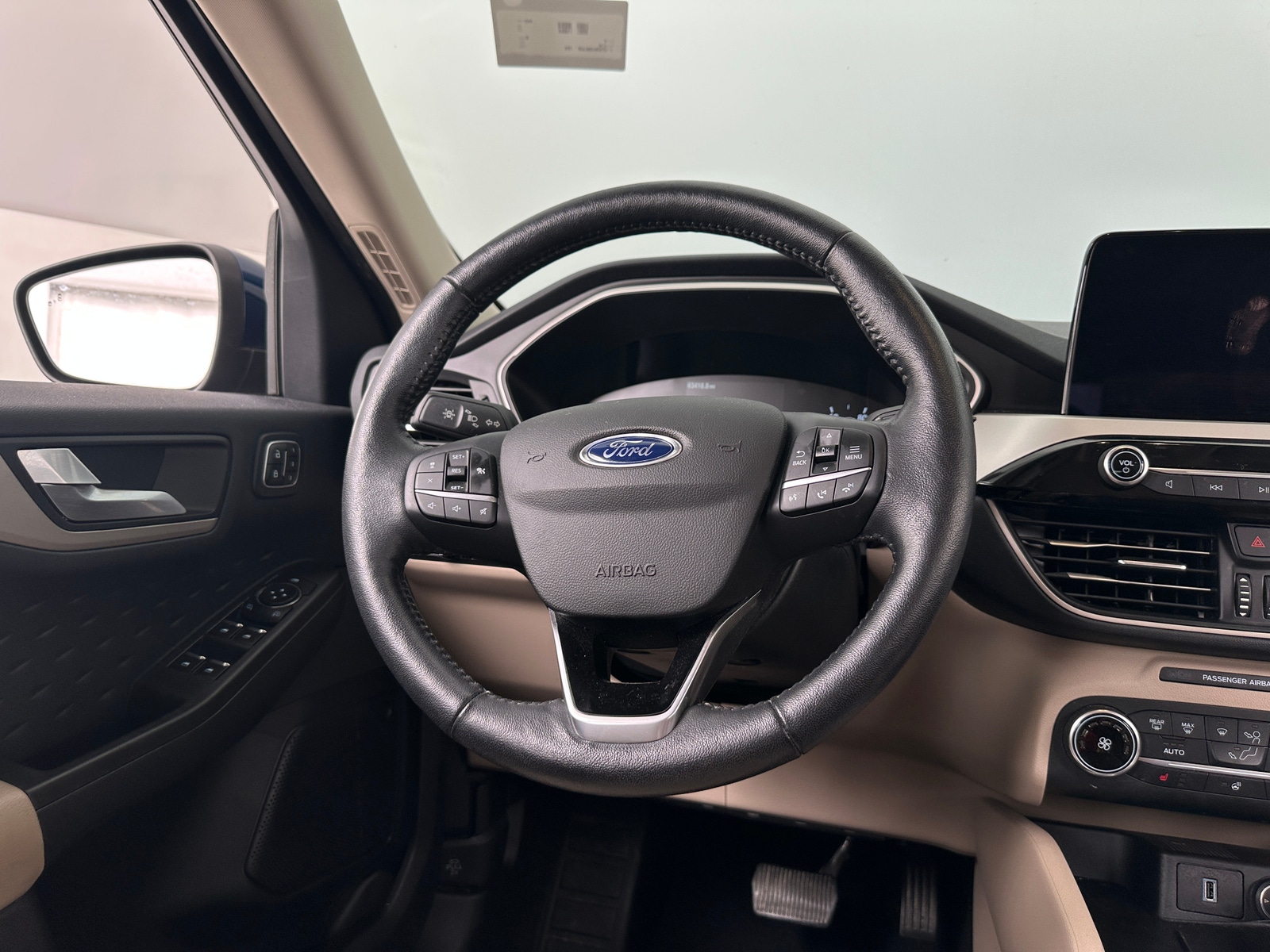 Thumbnail: 2020 Ford Escape - 4