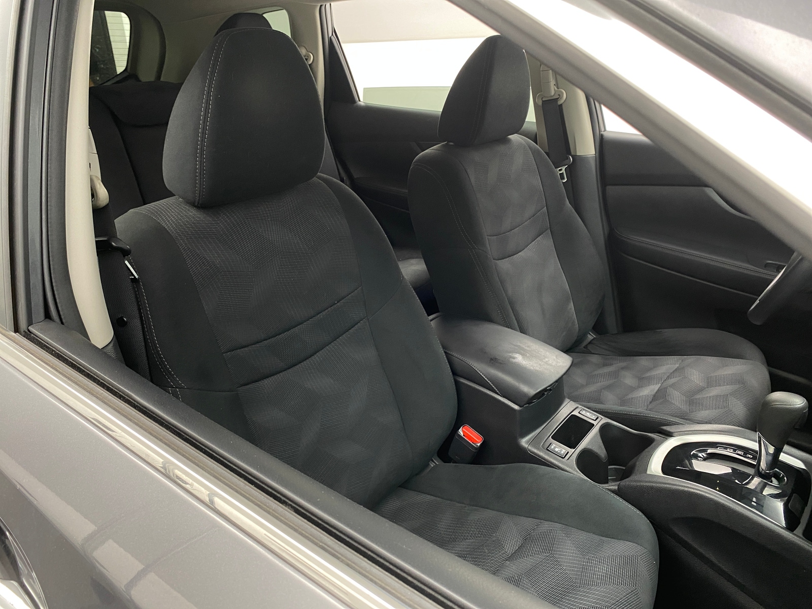 Thumbnail: 2016 Nissan Rogue - 2