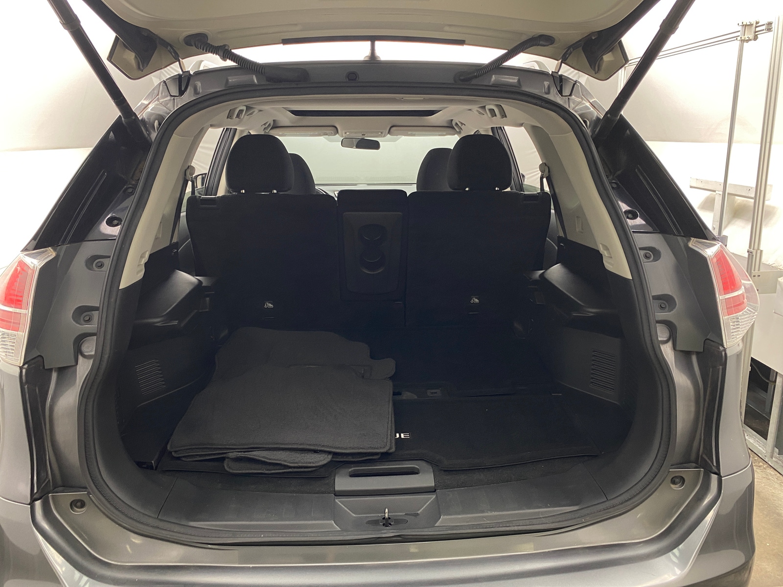Thumbnail: 2016 Nissan Rogue - 7