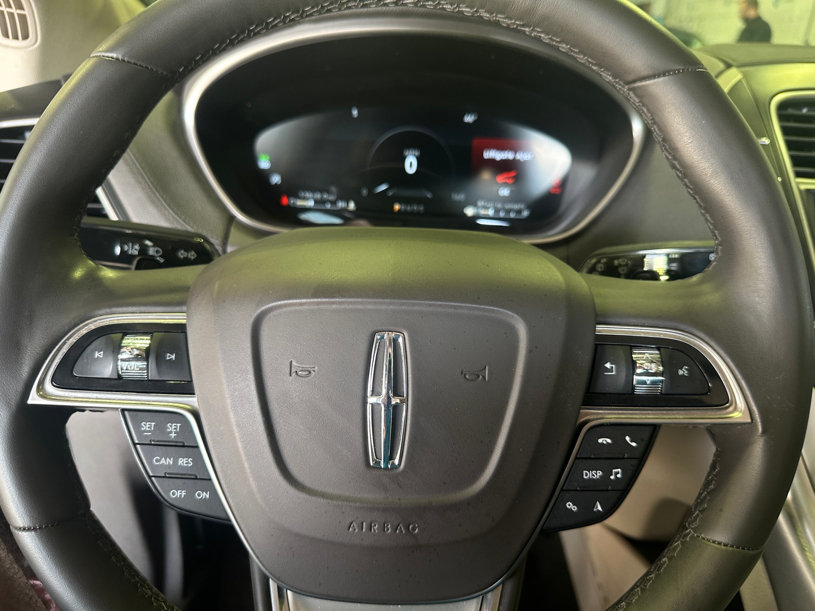 Thumbnail: 2020 Lincoln Nautilus - 4