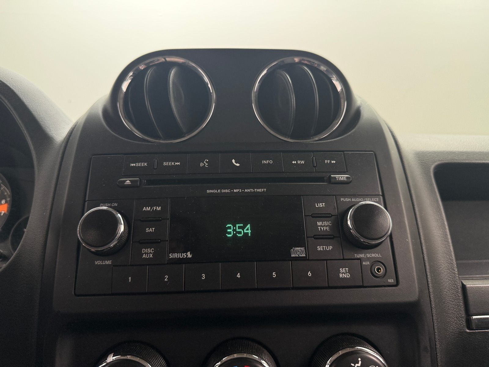 Thumbnail: 2017 Jeep Patriot - 4