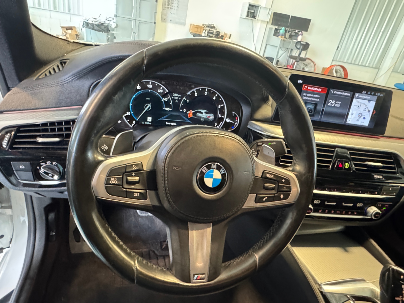 Thumbnail: 2018 BMW 5 Series - 4