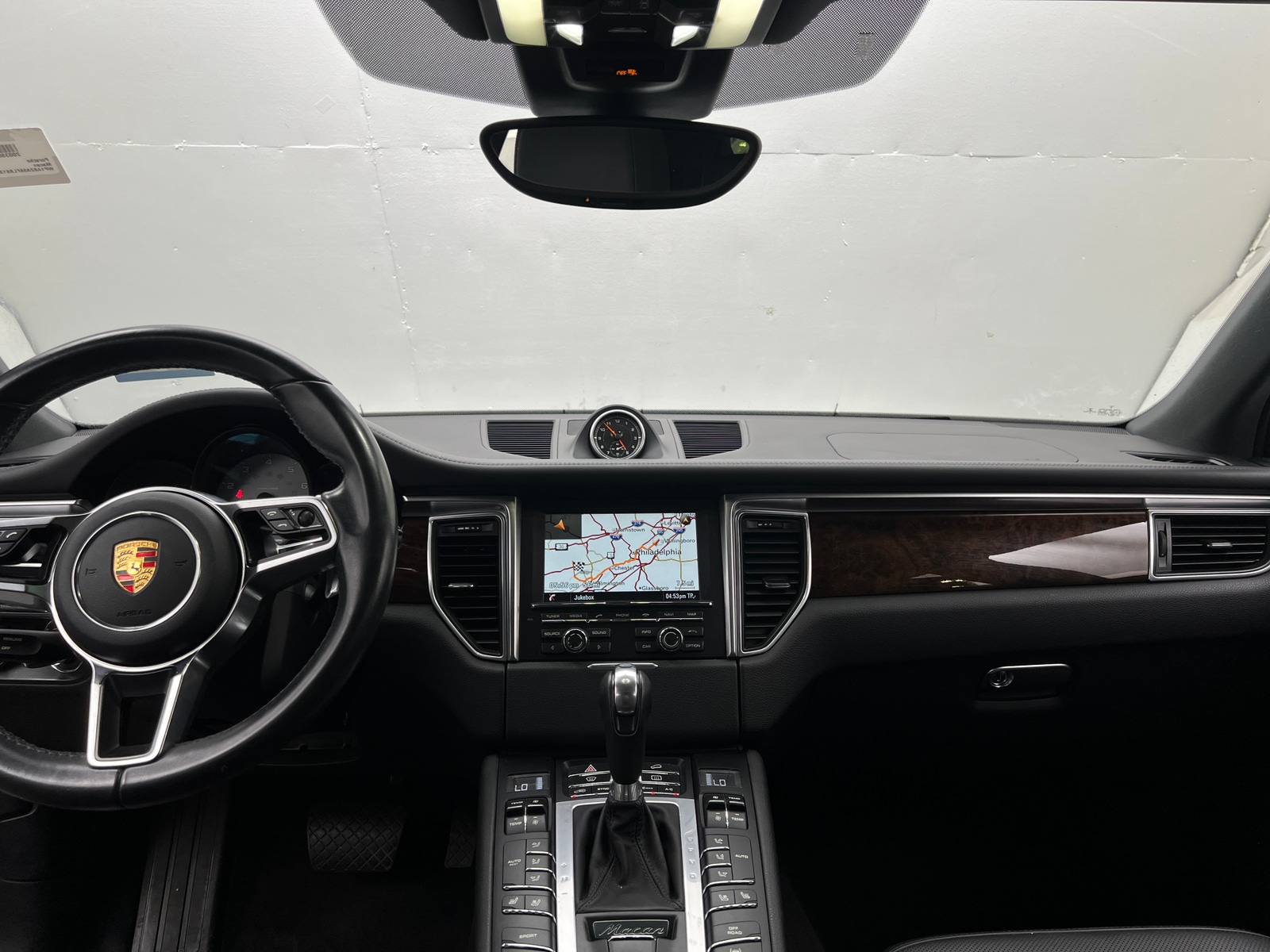 Thumbnail: 2015 Porsche Macan - 3