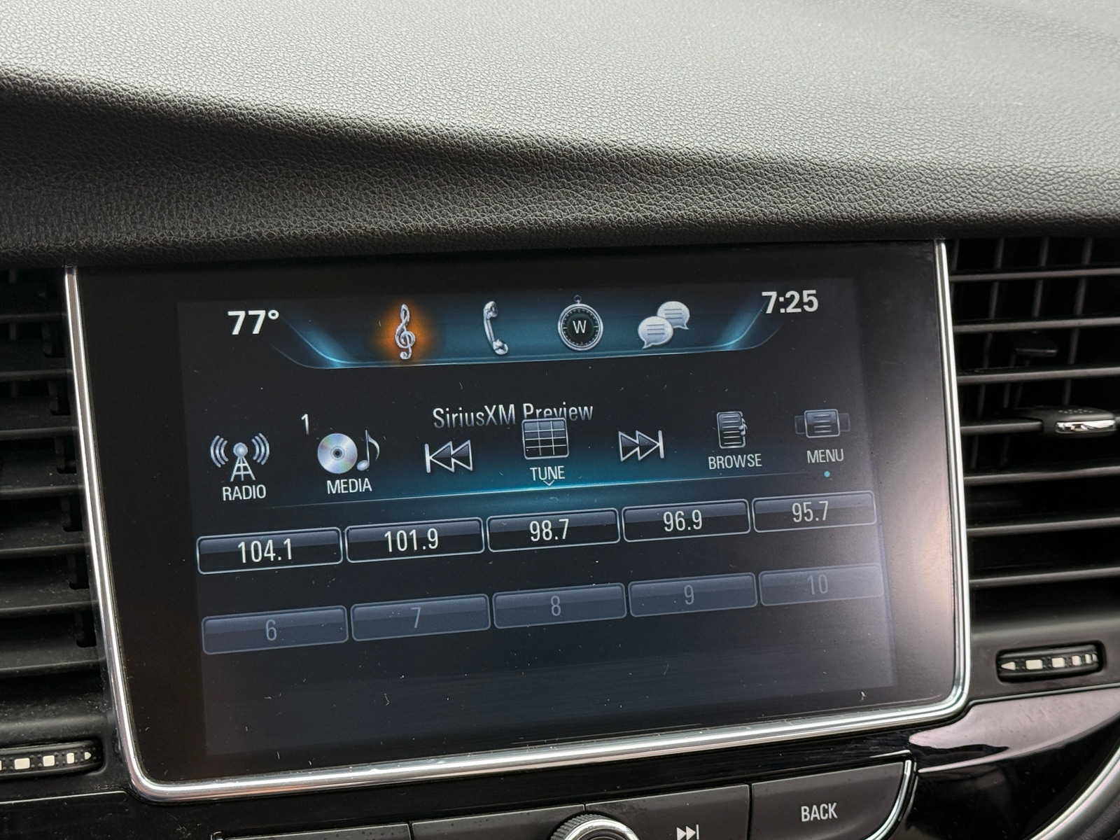 Thumbnail: 2017 Buick Encore - 4