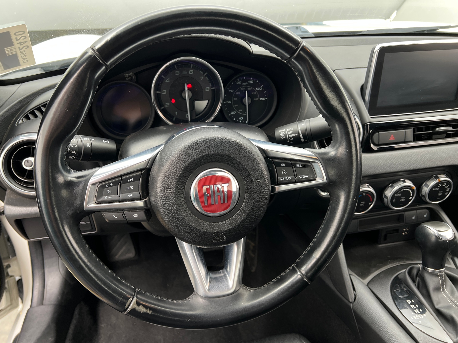 Thumbnail: 2017 Fiat 124 Spider - 5