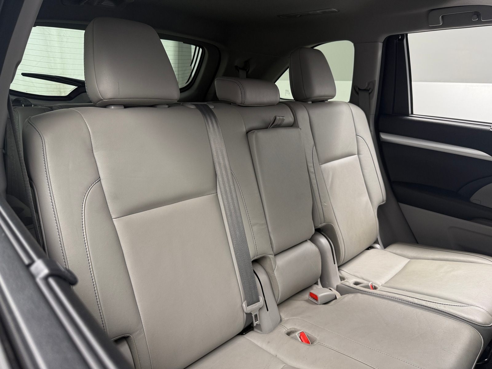 Thumbnail: 2017 Toyota Highlander - 5