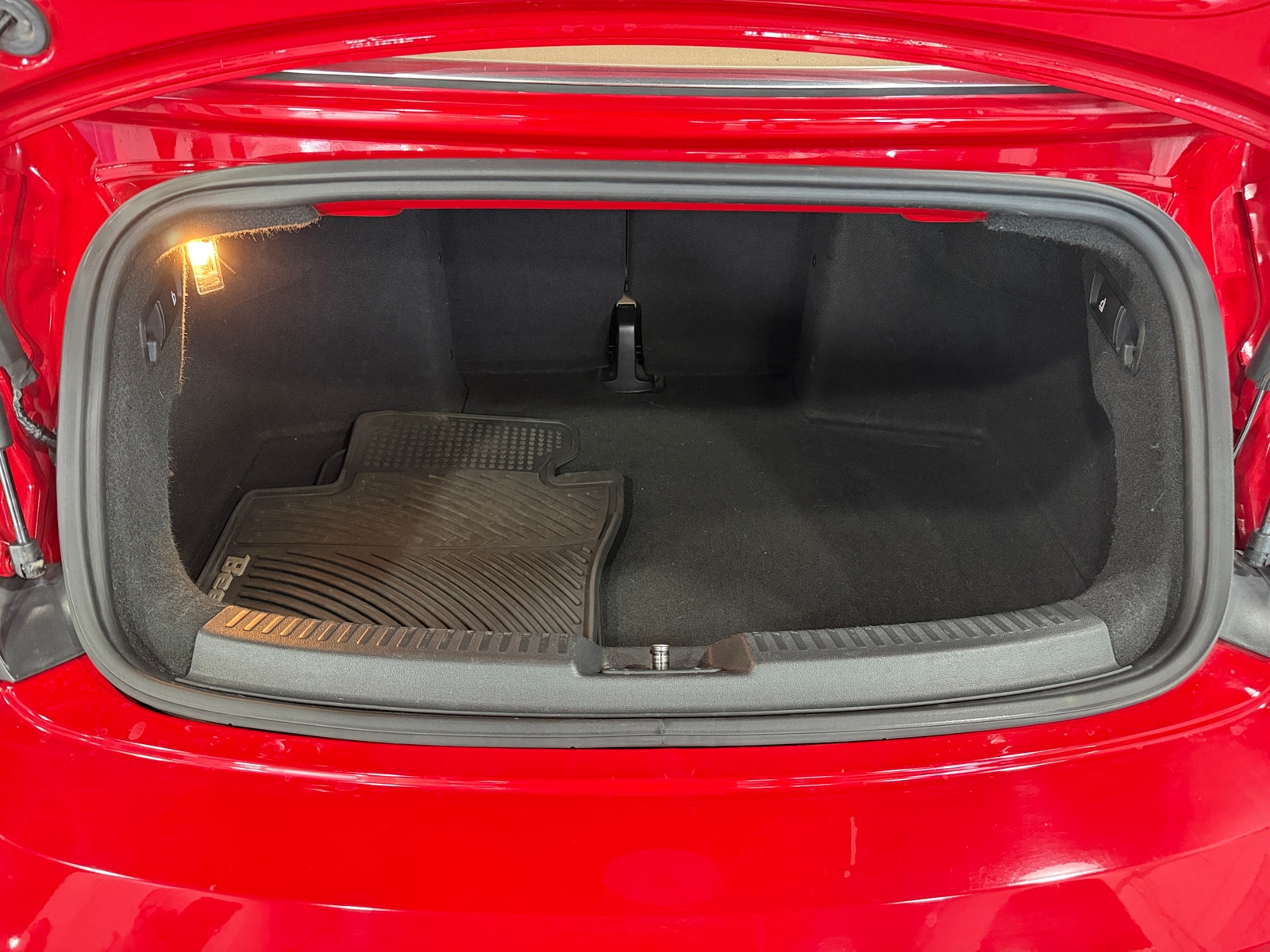 Thumbnail: 2013 Volkswagen Beetle - 6
