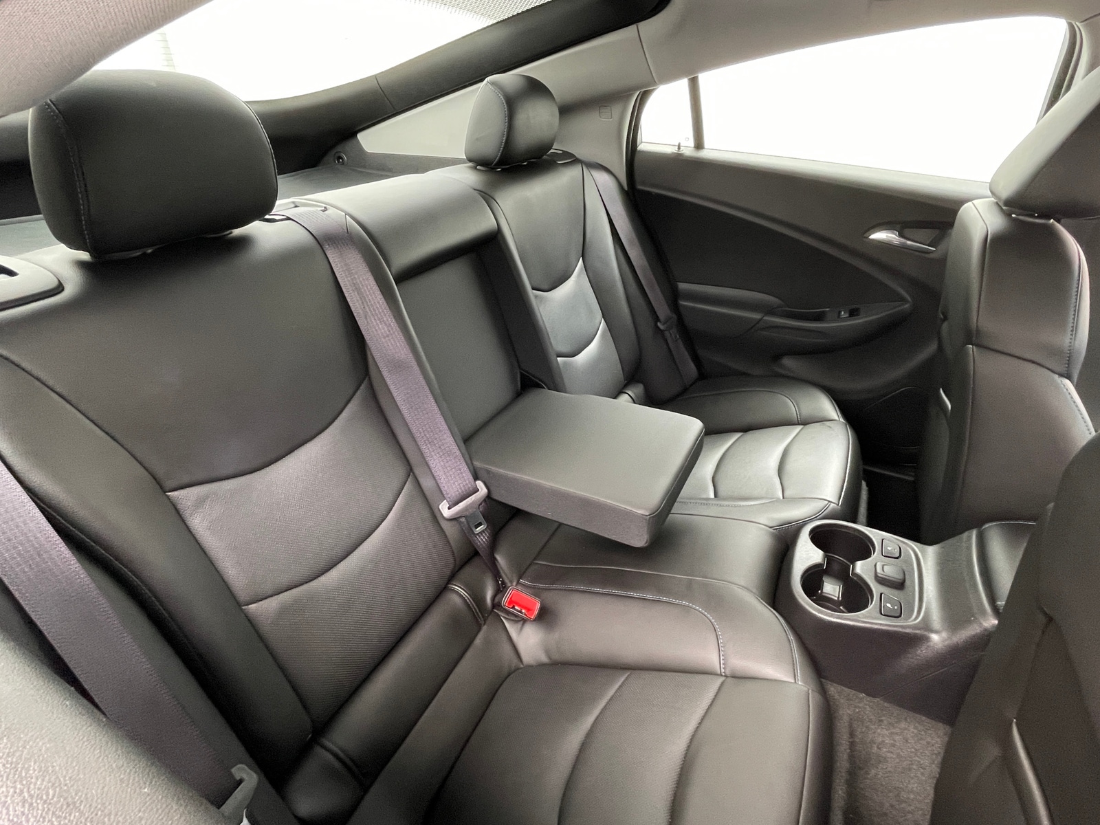 Thumbnail: 2017 Chevrolet Volt - 5
