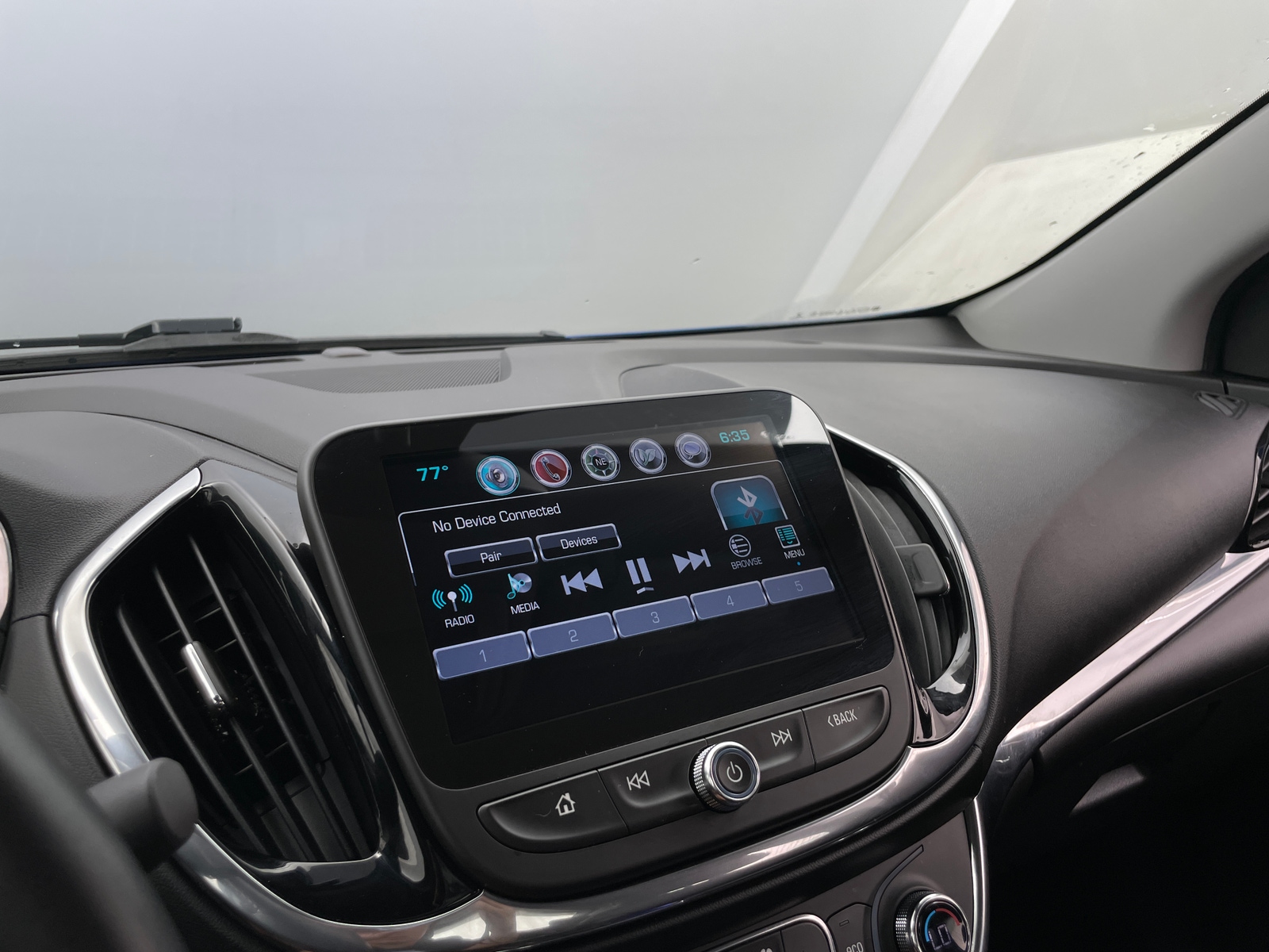 Thumbnail: 2017 Chevrolet Volt - 3