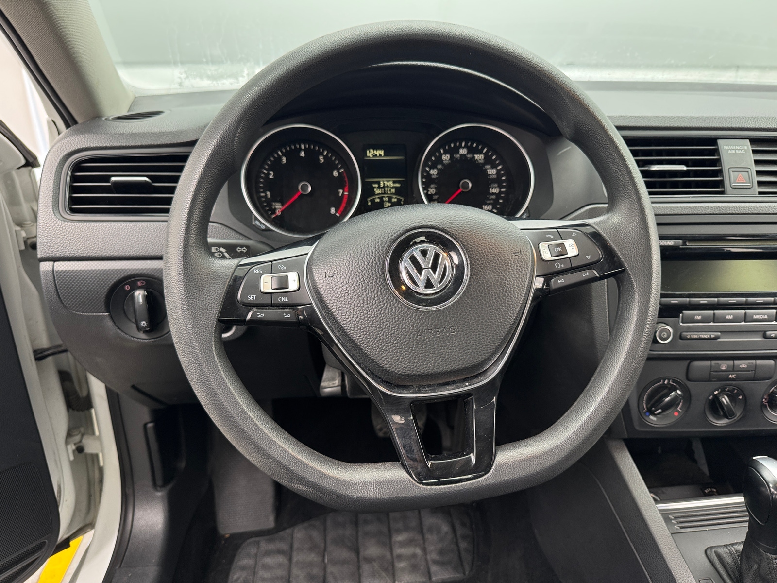 Thumbnail: 2015 Volkswagen Jetta - 5