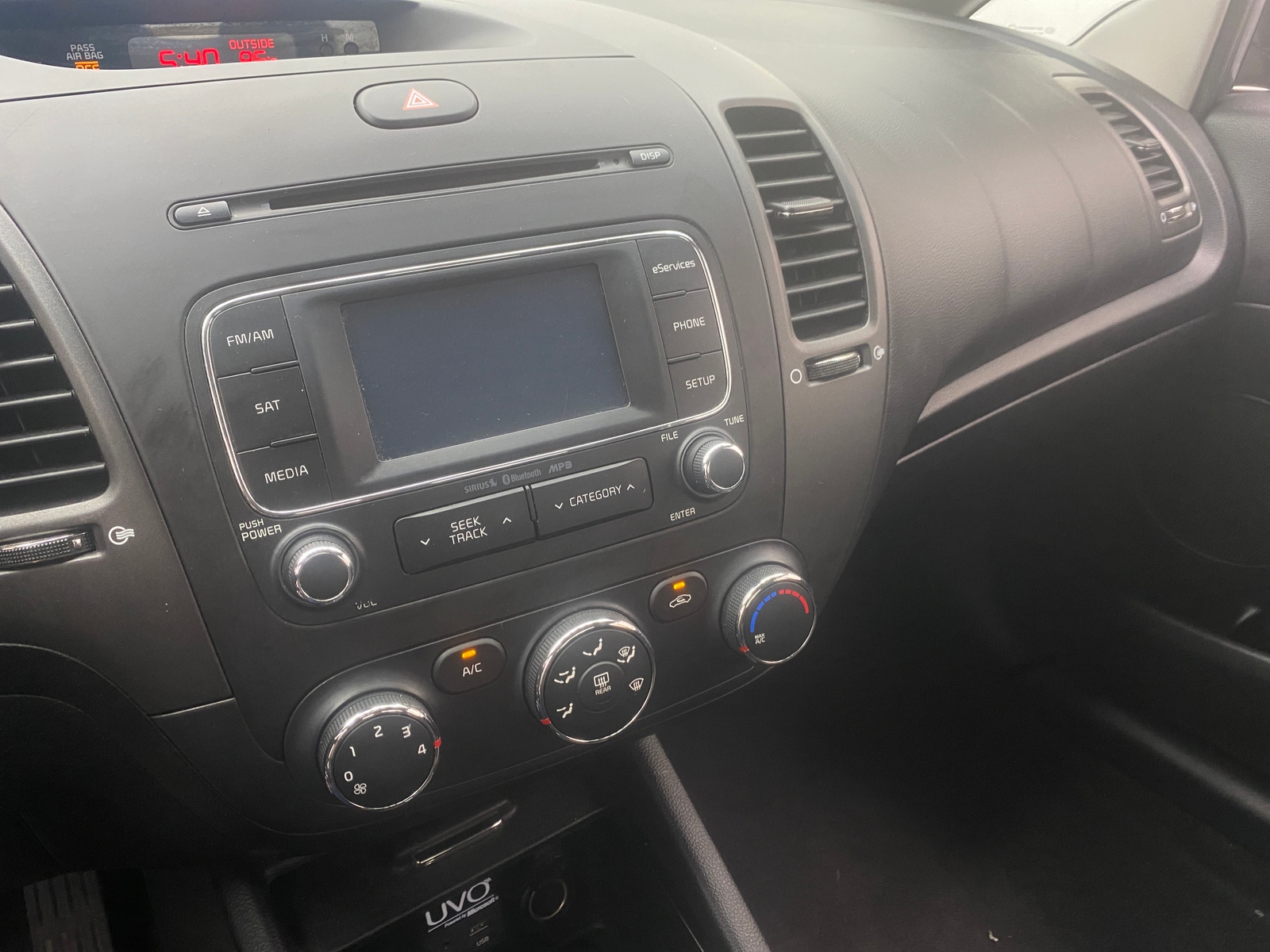 Thumbnail: 2015 Kia Forte - 4