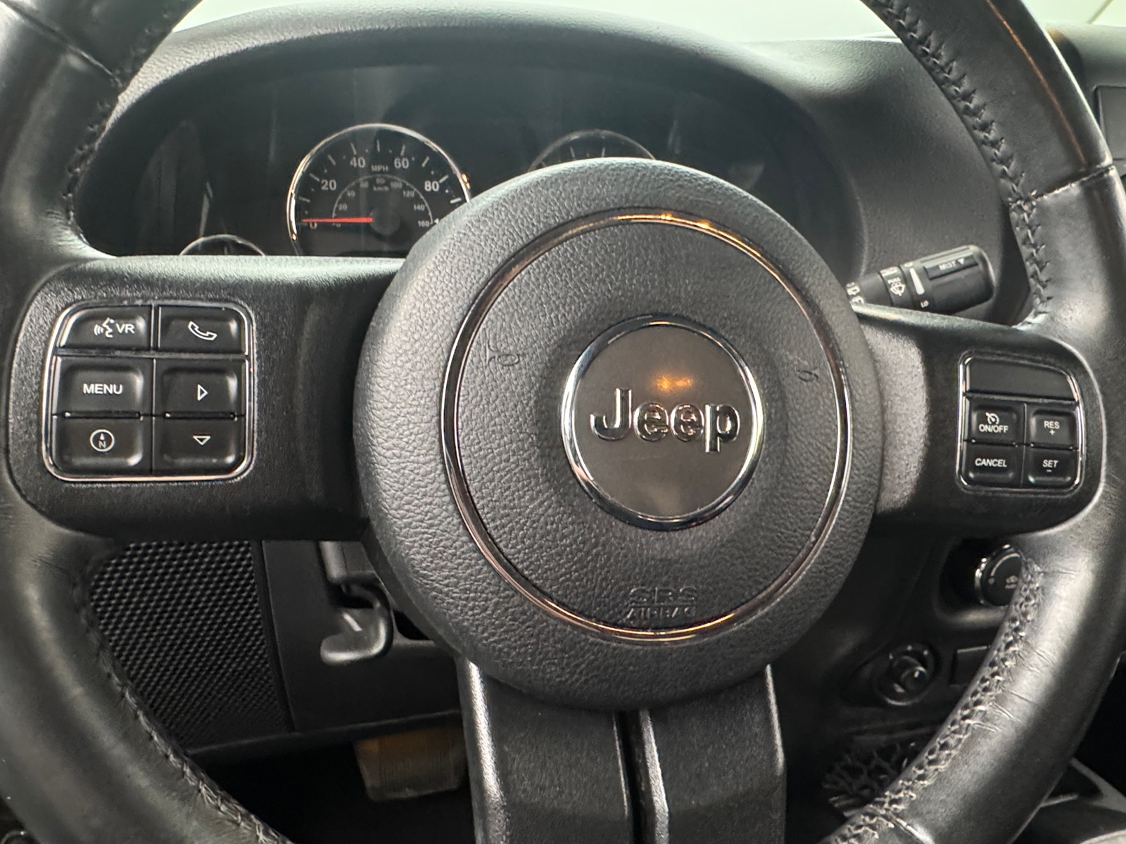 Thumbnail: 2017 Jeep Wrangler - 5