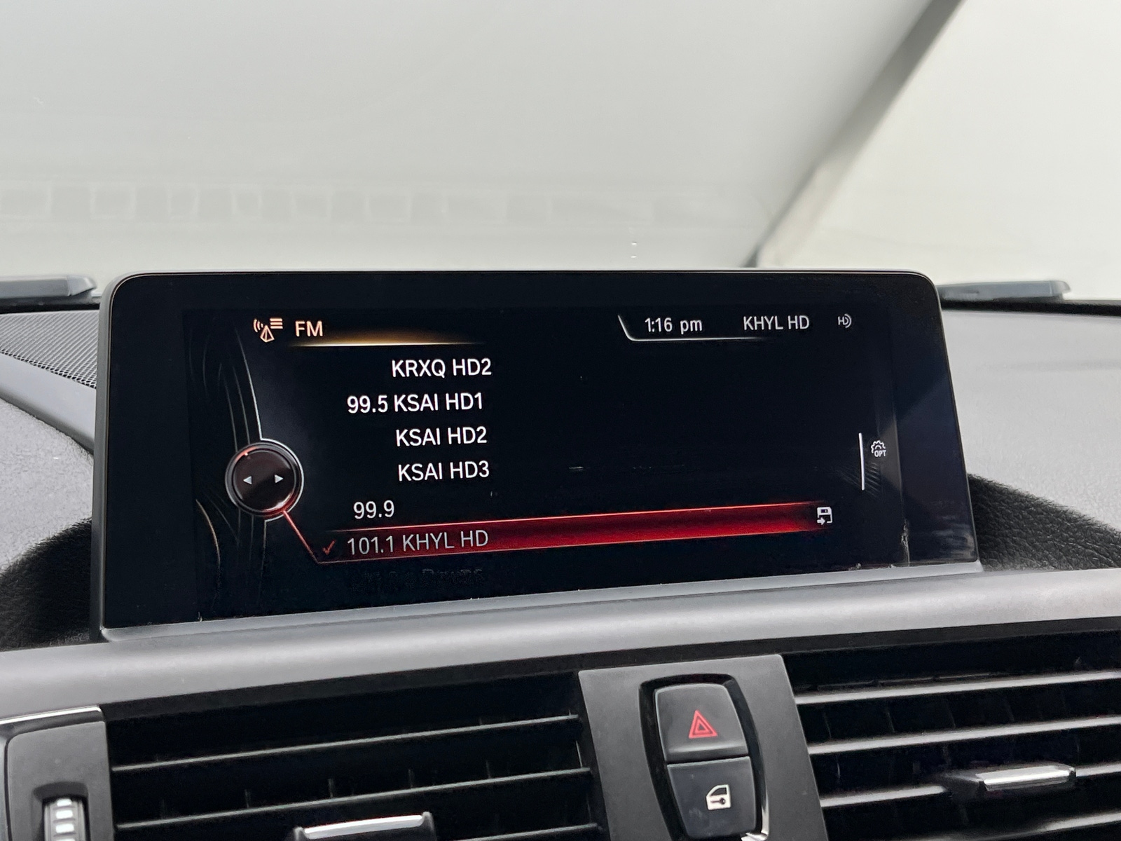 Thumbnail: 2015 BMW 2 Series - 3