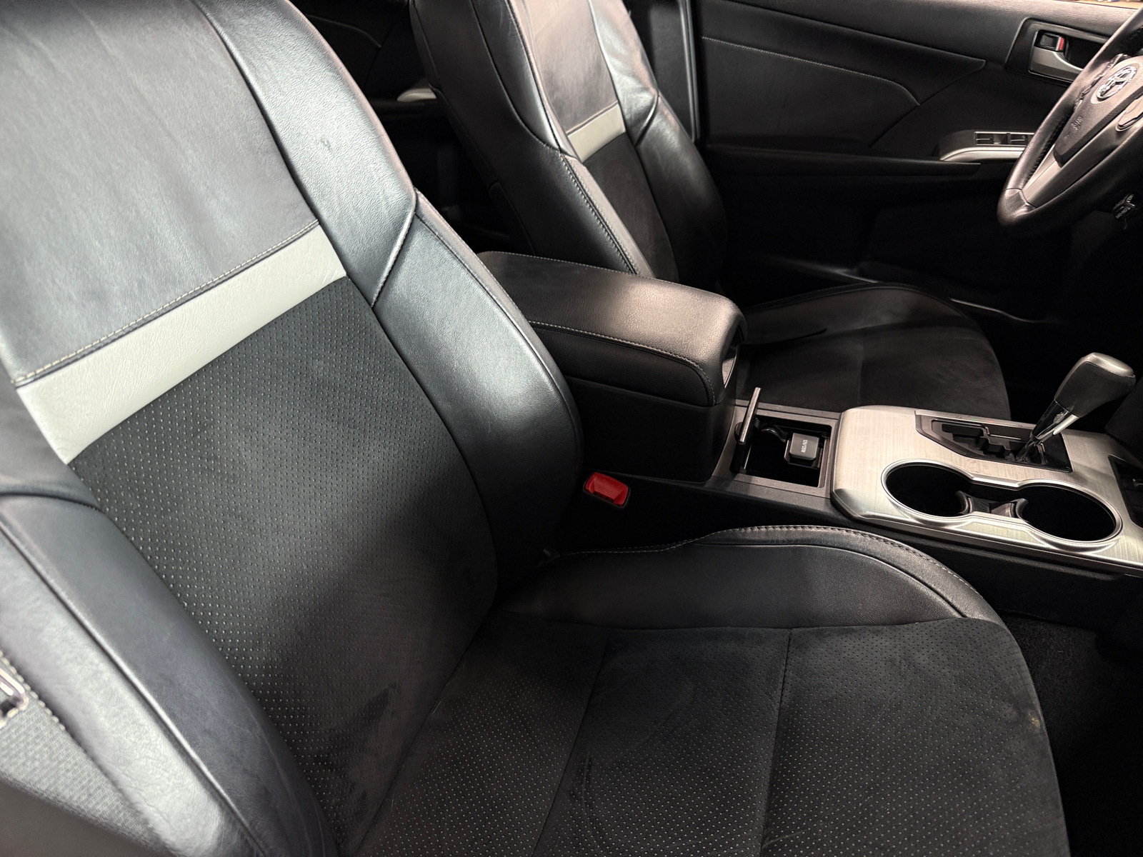 Thumbnail: 2013 Toyota Camry - 2