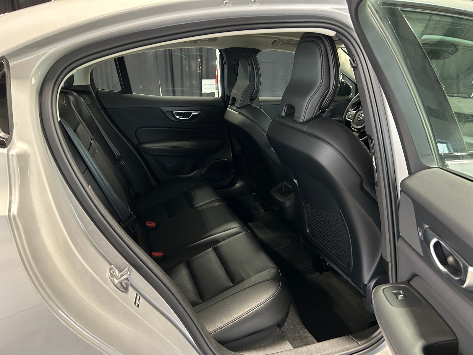 Thumbnail: 2025 Volvo S60 - 5