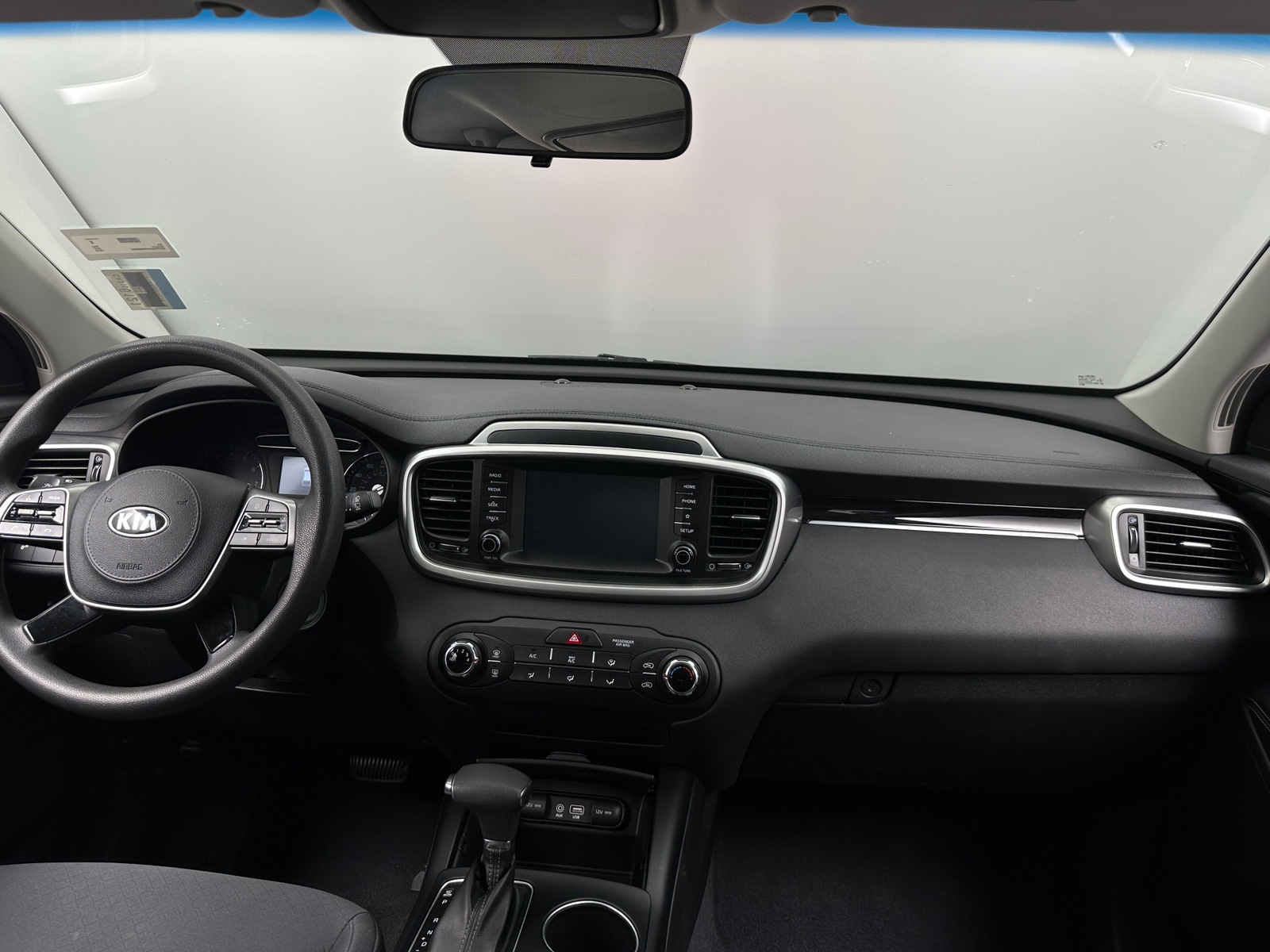 Thumbnail: 2019 Kia Sorento - 3
