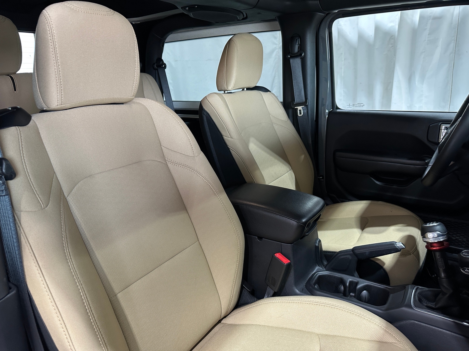 Thumbnail: 2019 Jeep Wrangler - 2