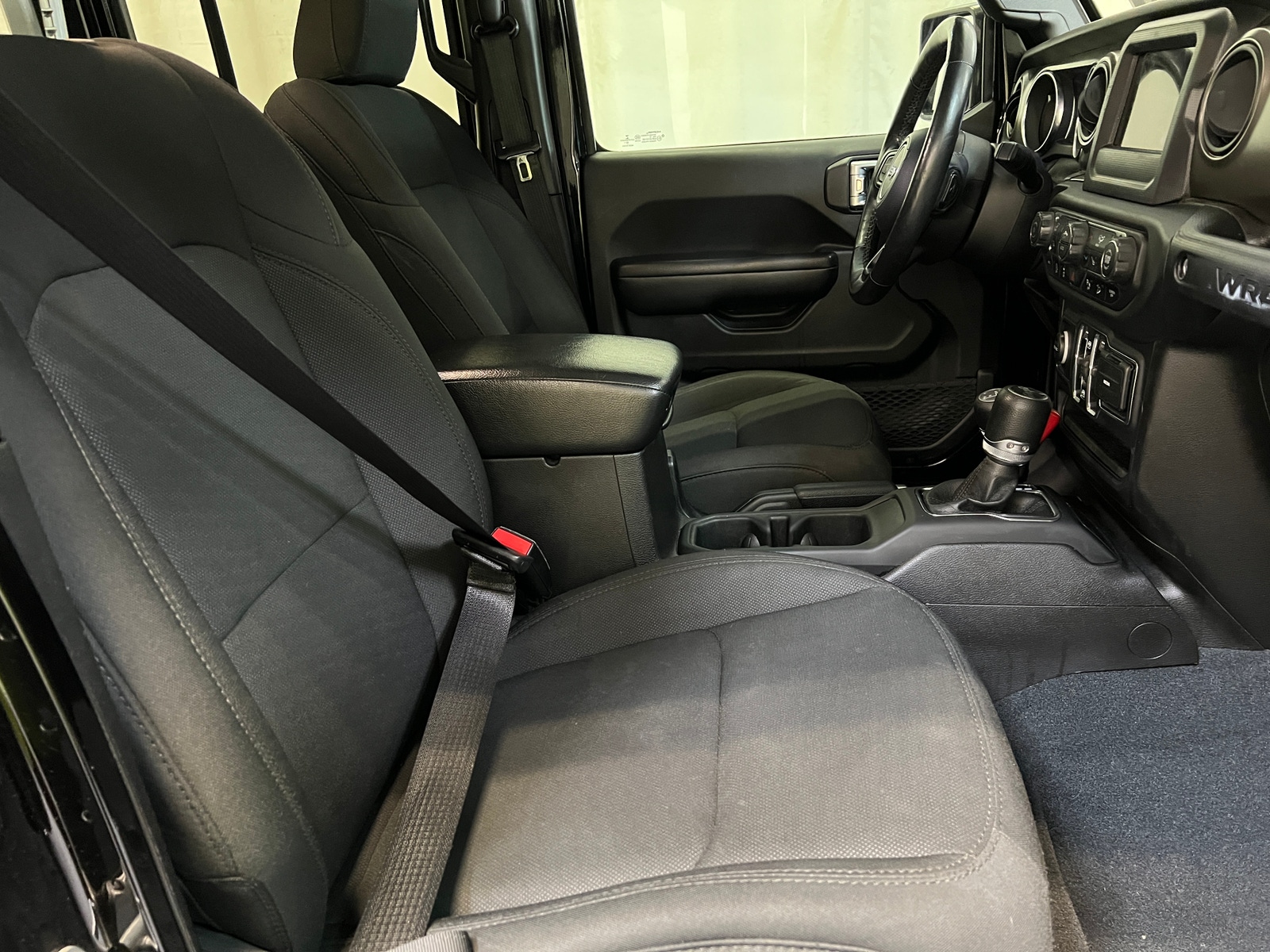 Thumbnail: 2019 Jeep Wrangler - 2