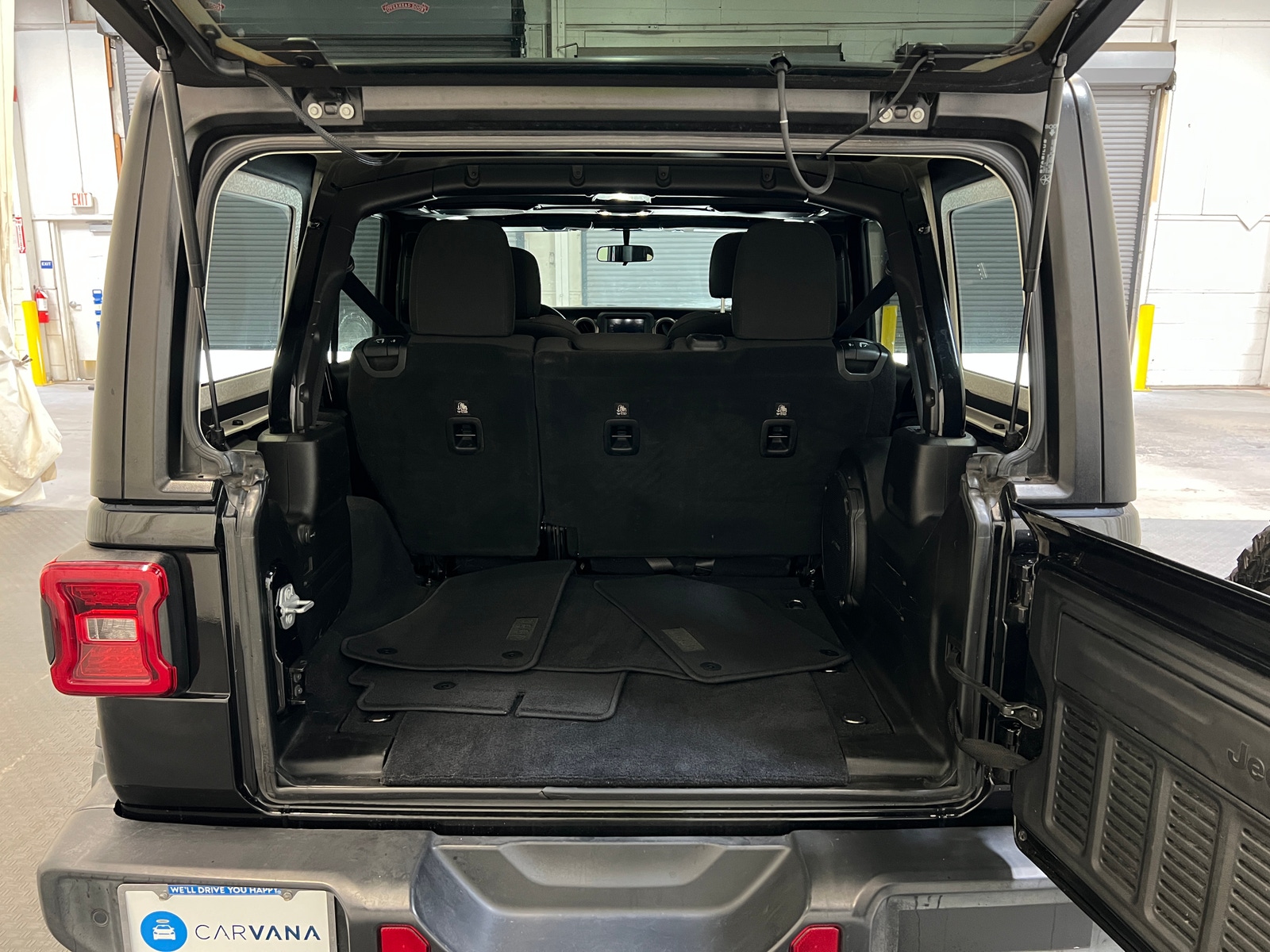 Thumbnail: 2019 Jeep Wrangler - 7