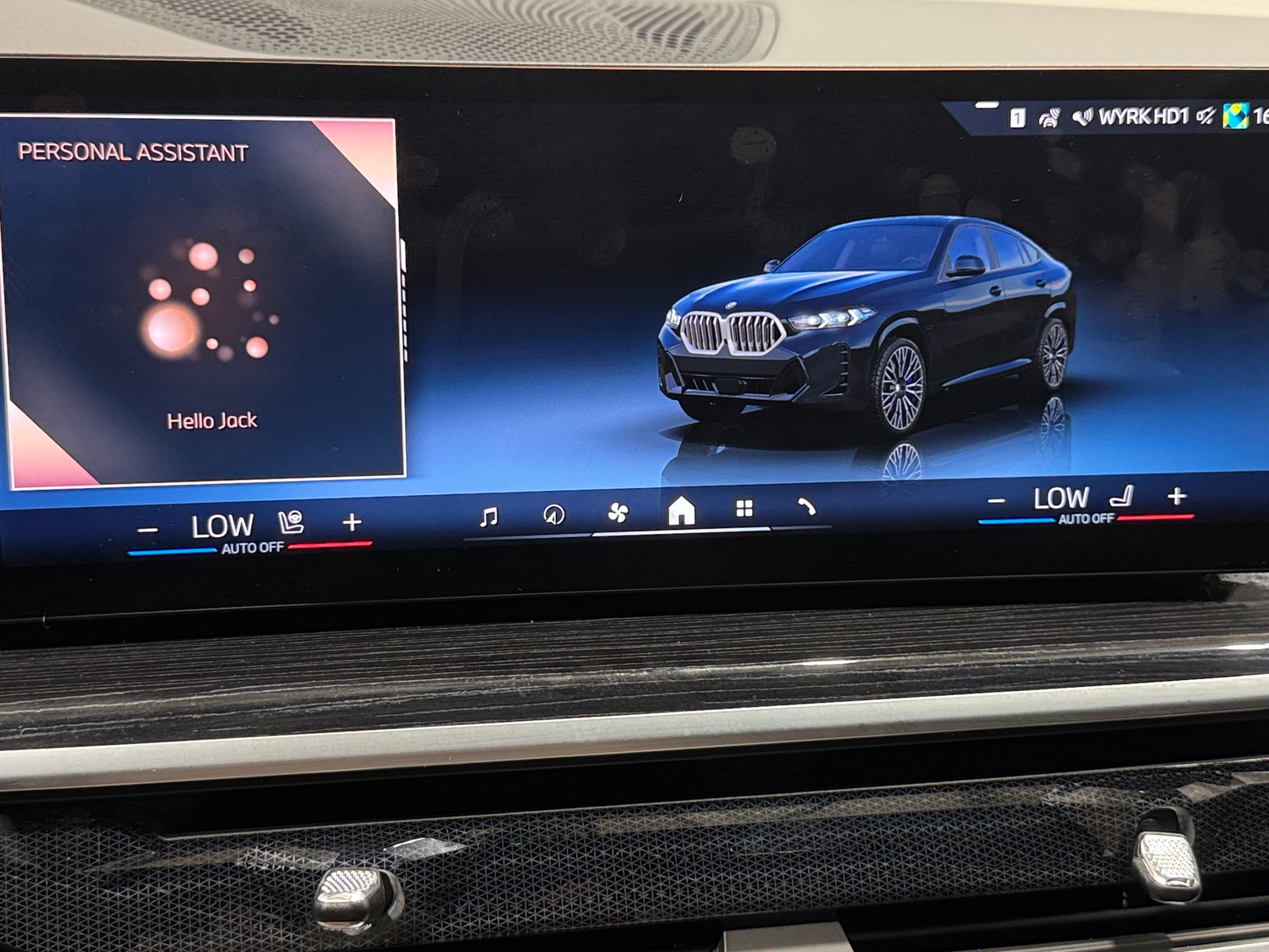 Thumbnail: 2024 BMW X6 - 3