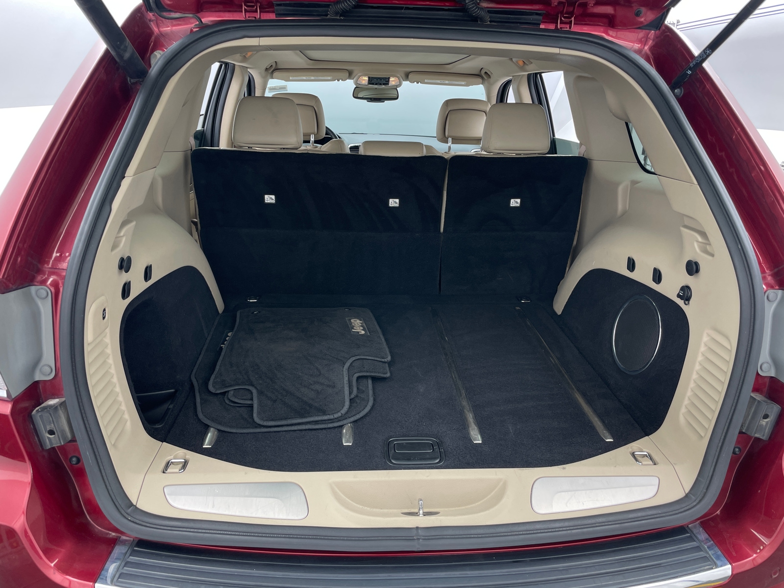Thumbnail: 2014 Jeep Grand Cherokee - 6