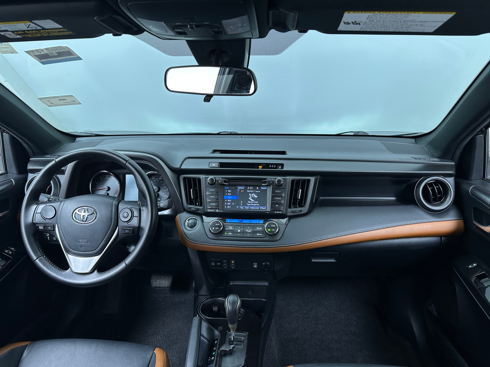 Thumbnail: 2017 Toyota RAV4 - 3