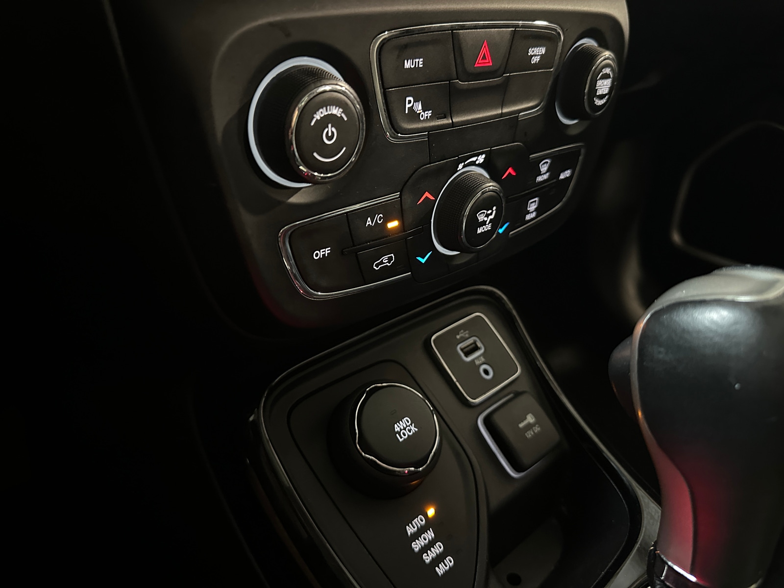 Thumbnail: 2017 Jeep Compass - 3