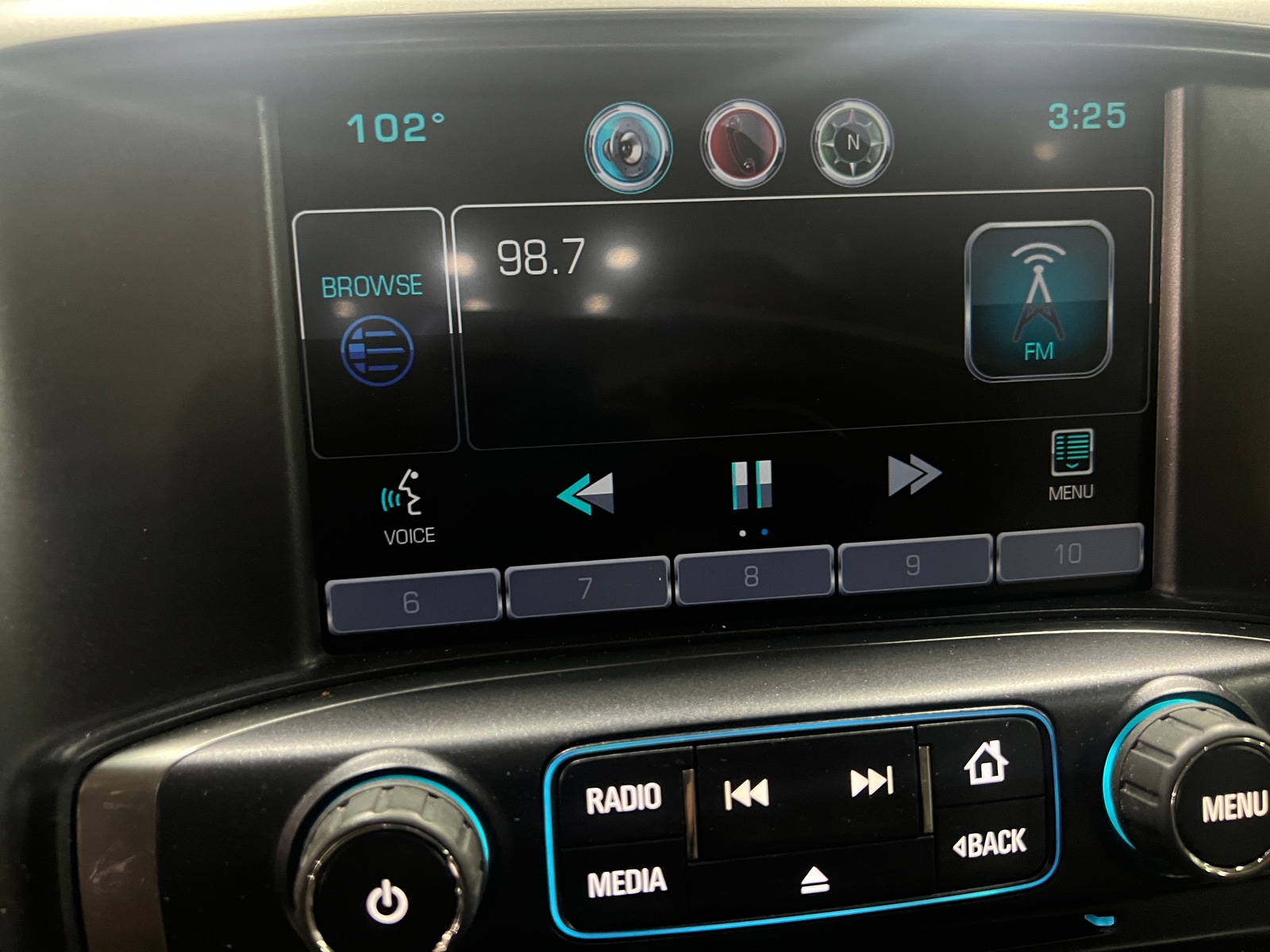 Thumbnail: 2015 Chevrolet Silverado 1500 - 4
