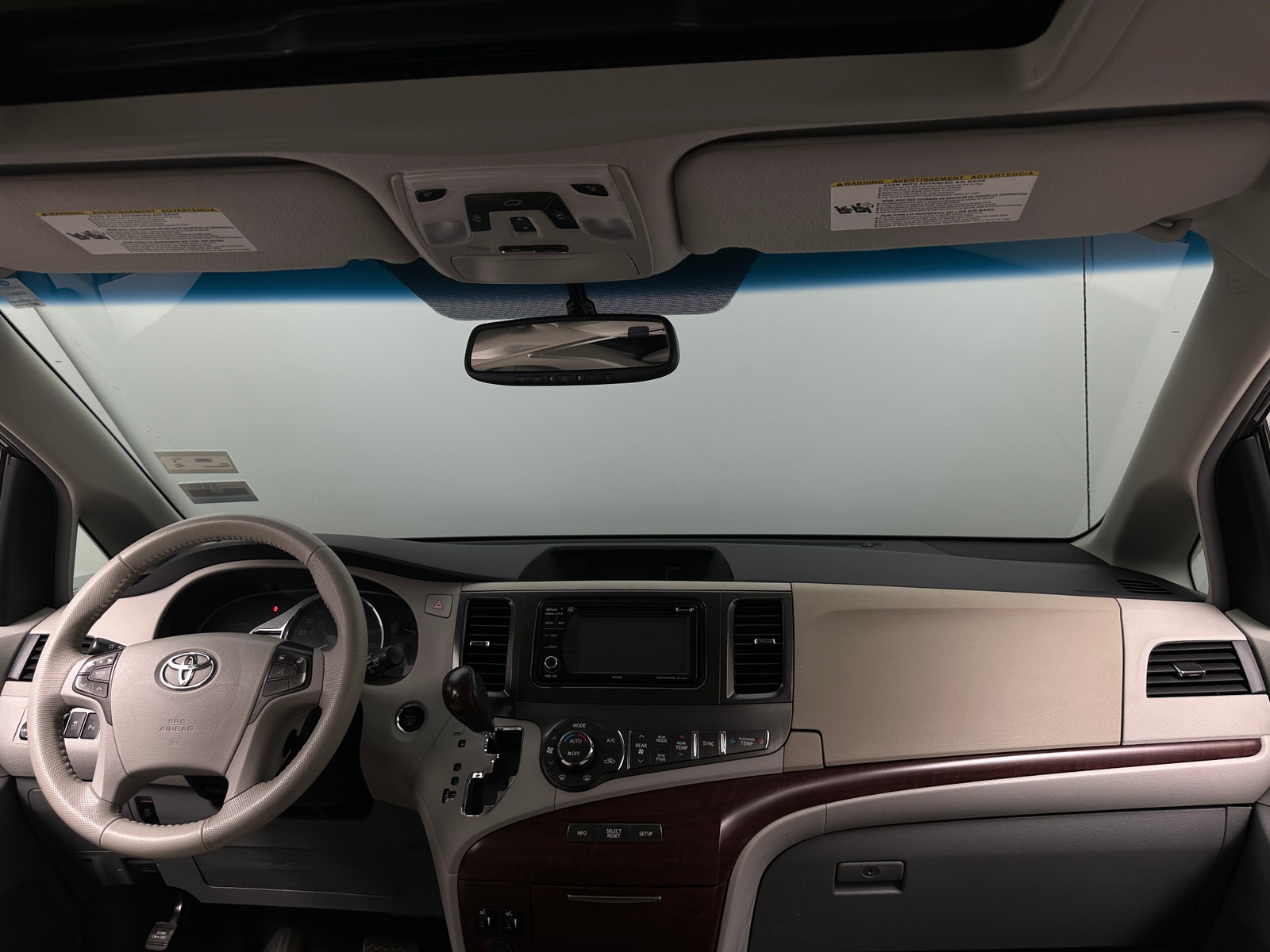 Thumbnail: 2014 Toyota Sienna - 2