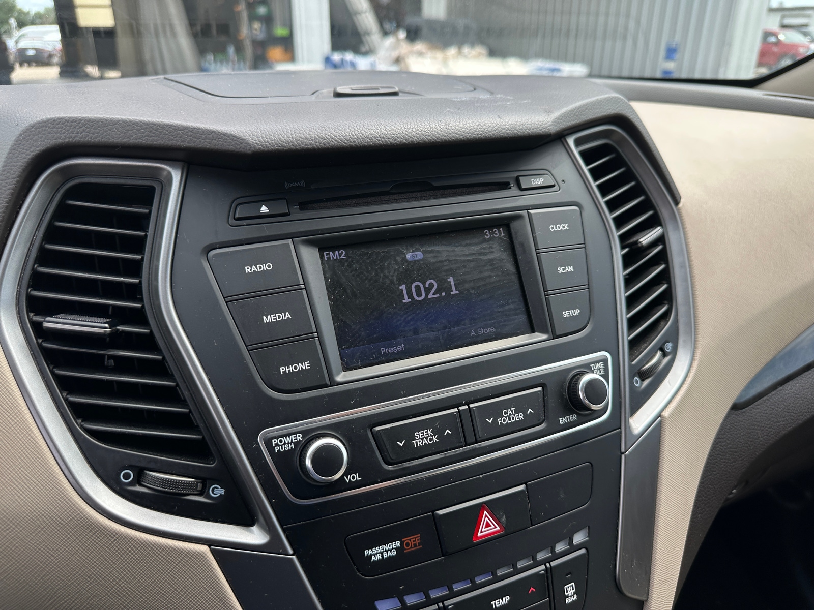 Thumbnail: 2017 Hyundai Santa Fe - 4