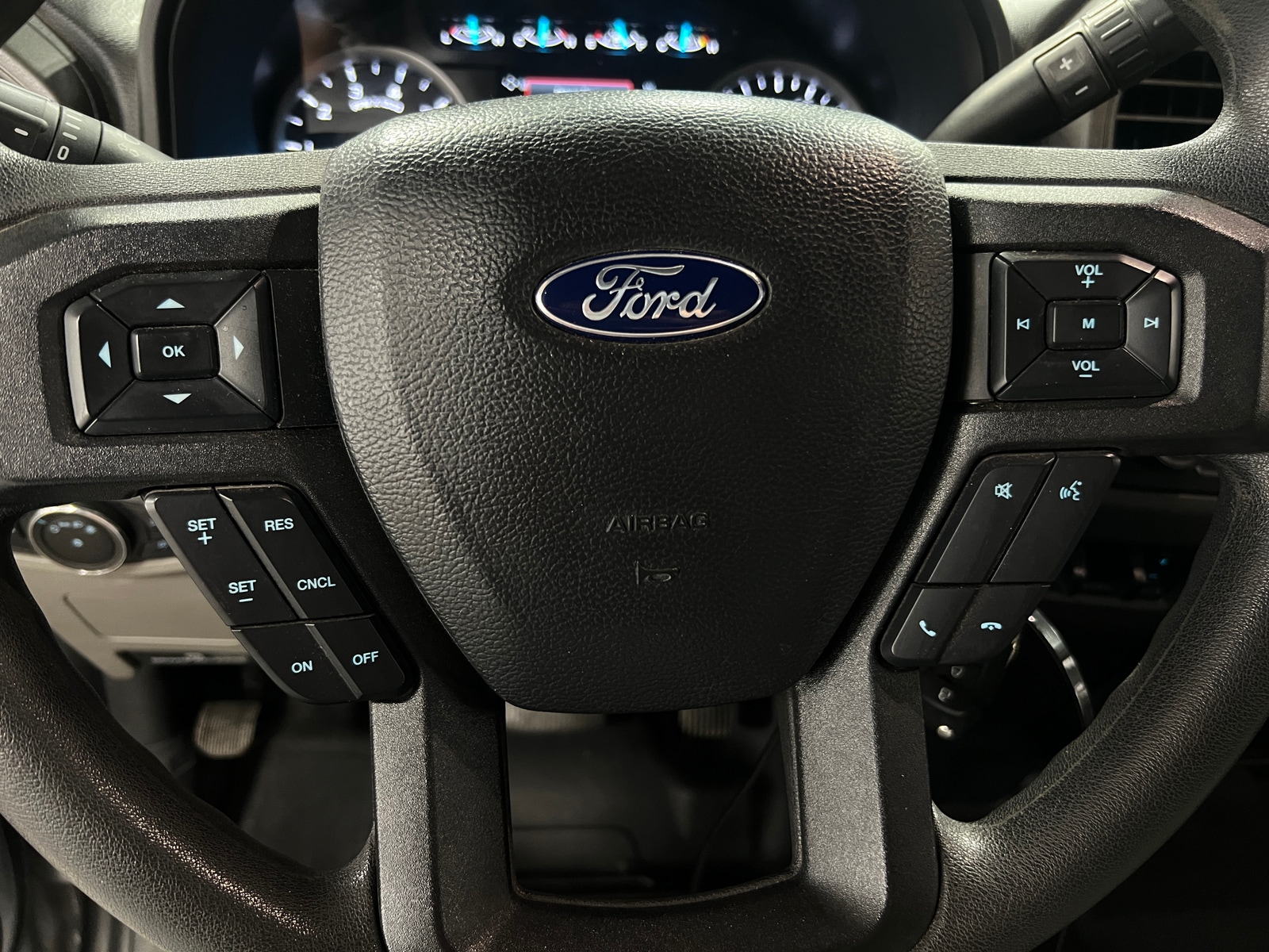 Thumbnail: 2022 Ford Econoline - 5