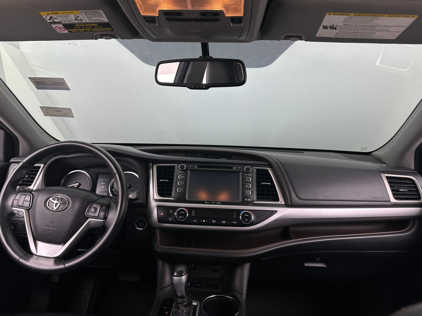 Thumbnail: 2016 Toyota Highlander - 2